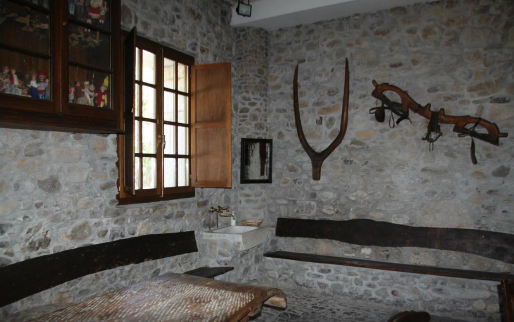La Casa Del Reloj Guest House Molinaseca Luaran gambar
